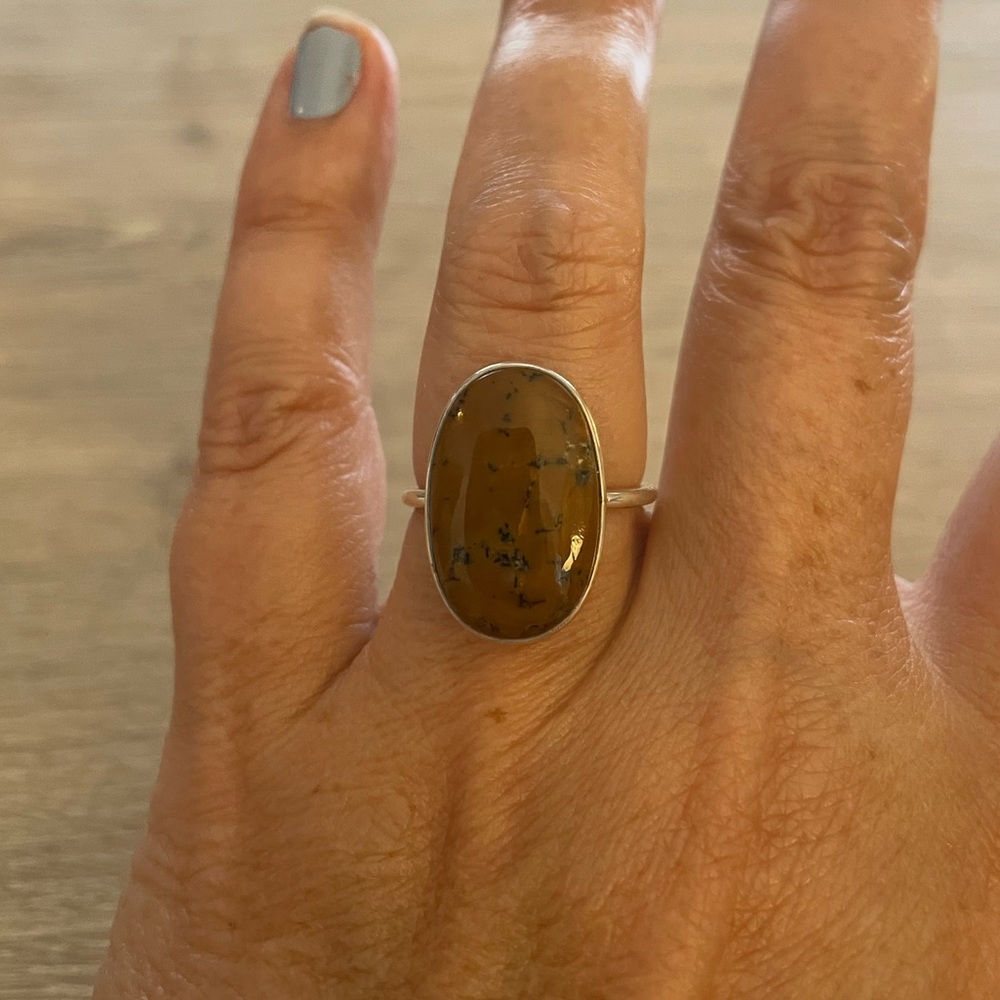 Russian Honey Dendrite Opal and 925 Silver Ring - approx sz 7.5